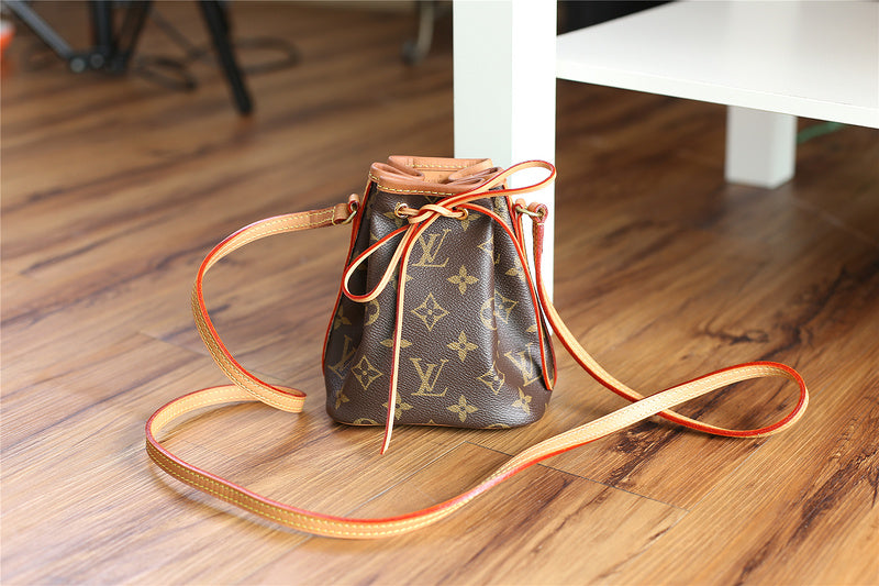 Fan Fashion Lu-Vi bags - 9390