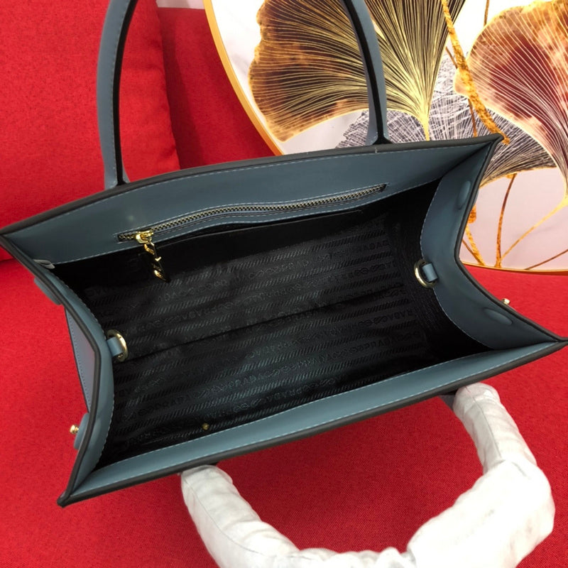 Barnes-Bags - Prada Bags - 791