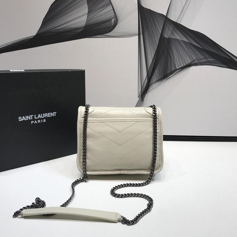 Amelia - YSL Bag - 2892