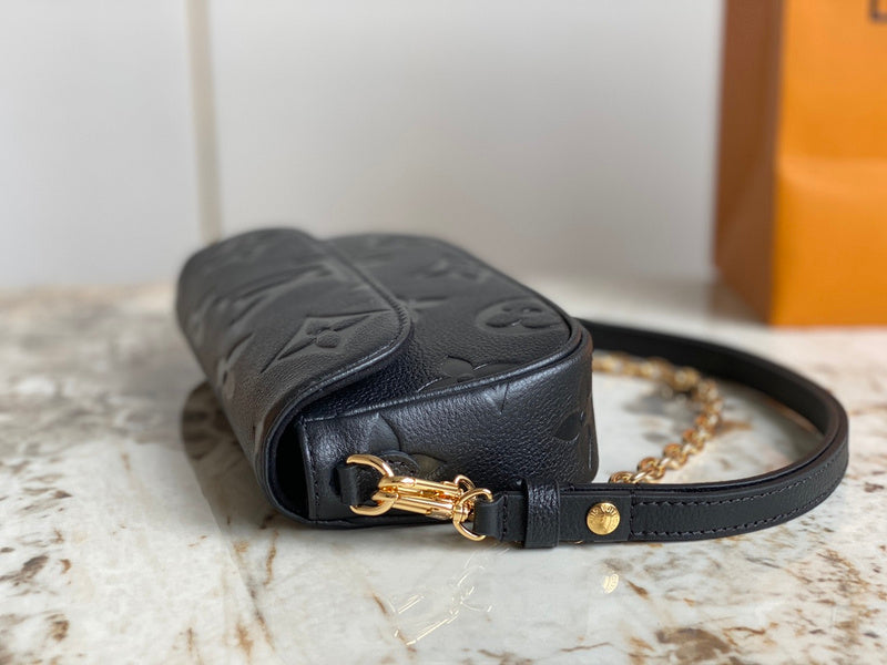 Amelia's Bag Gallery - LOV Bags - 933