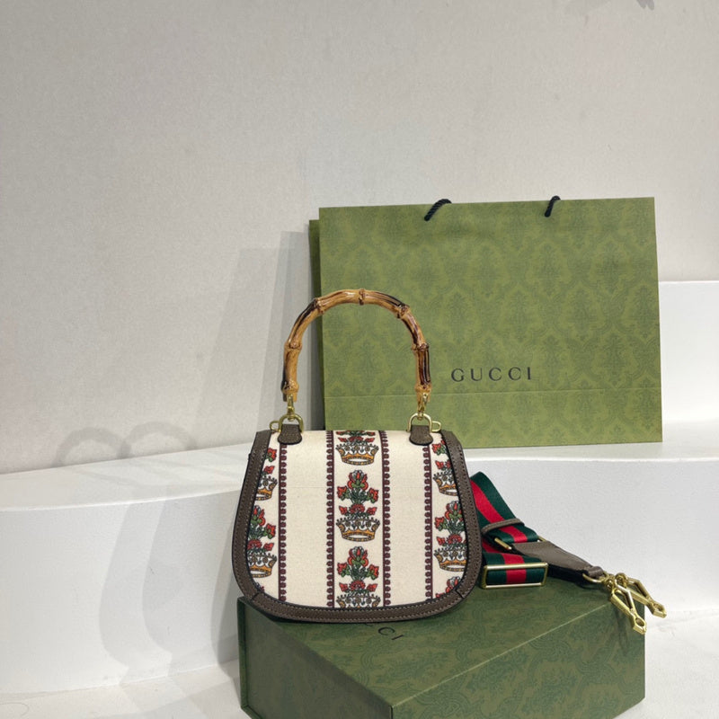 Amelia- GCI Bags - 2007