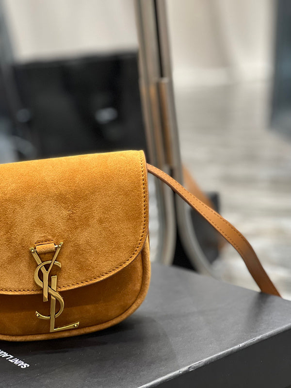 Amelia - YSL Bag - 4208