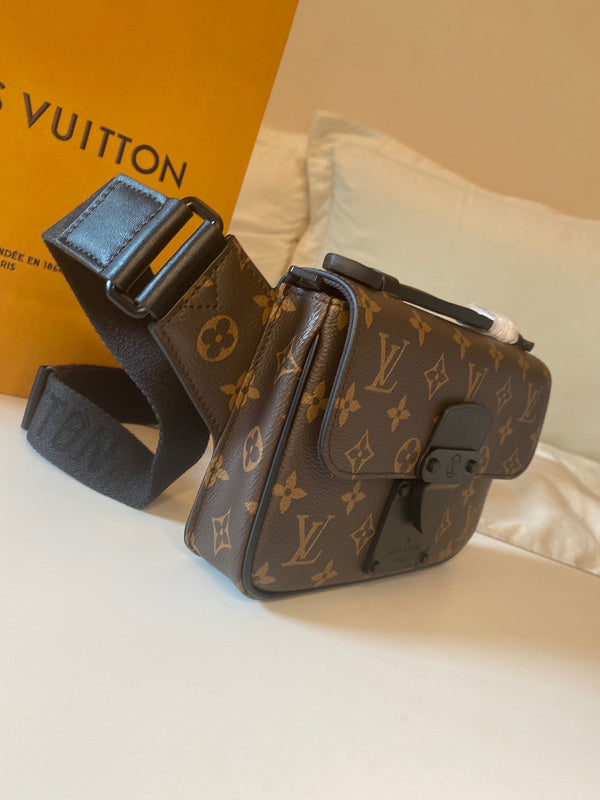 Fan Fashion Lu-Vi bags - 17525
