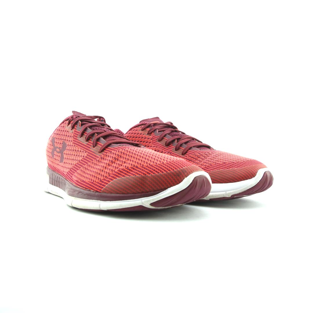 UNDER ARMOUR CHARGED LIGHTNING