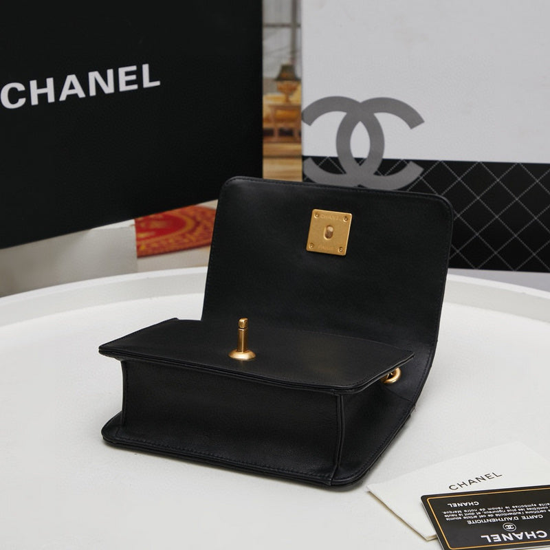 Wellow Bags - Chanel - Bags  - 735