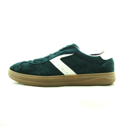 BERSHKA .