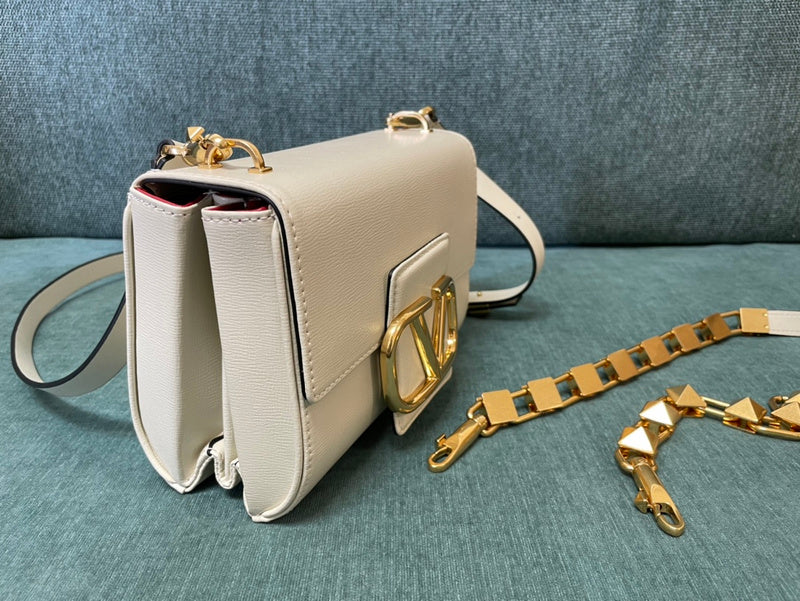 VAL LUXURY BAGS - FOR FASHION LOVERS  AFFORDABLE LUXURY BAGS- 984