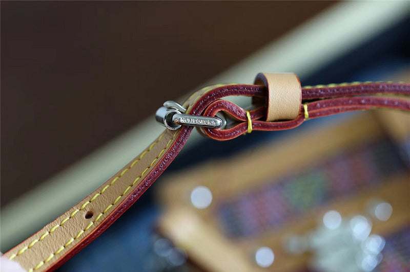 Fan Fashion Lu-Vi bags - 8209