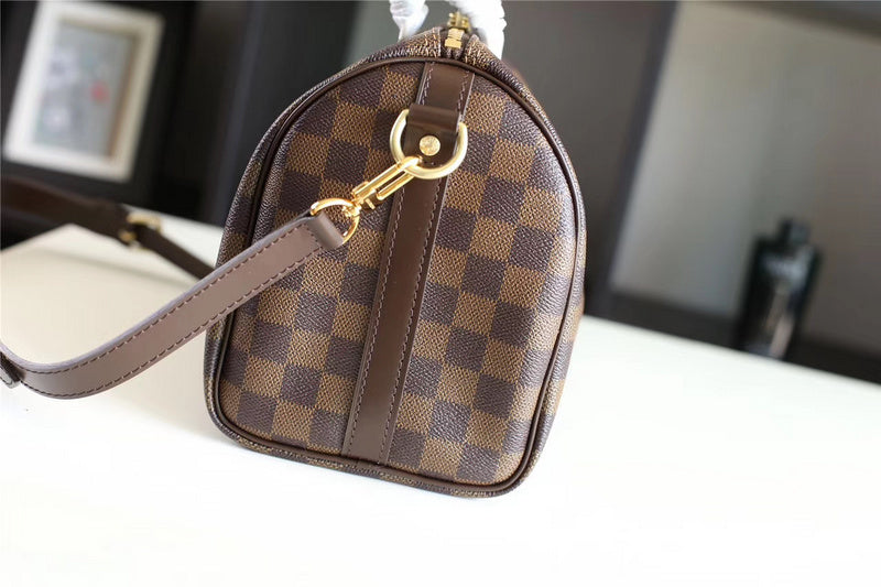 Fan Fashion Lu-Vi bags - 8149