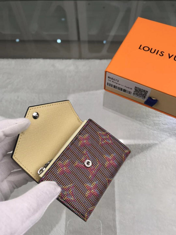 Fan Fashion Lu-Vi bags - 9165