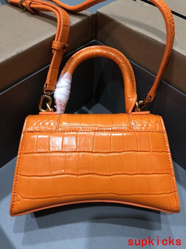 Amelia- BG Hourglass Bags - 122
