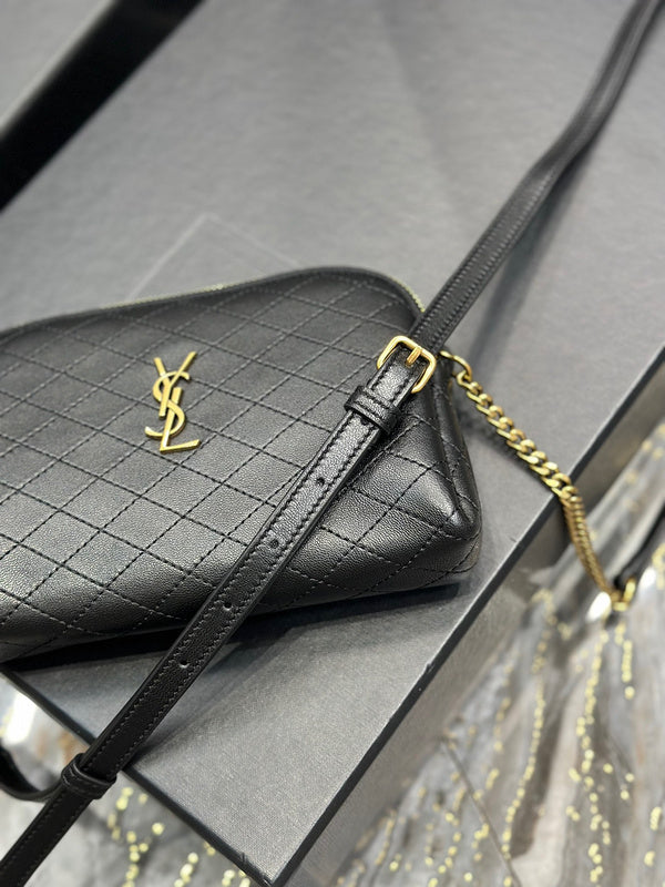 Amelia - YSL Bag - 1936