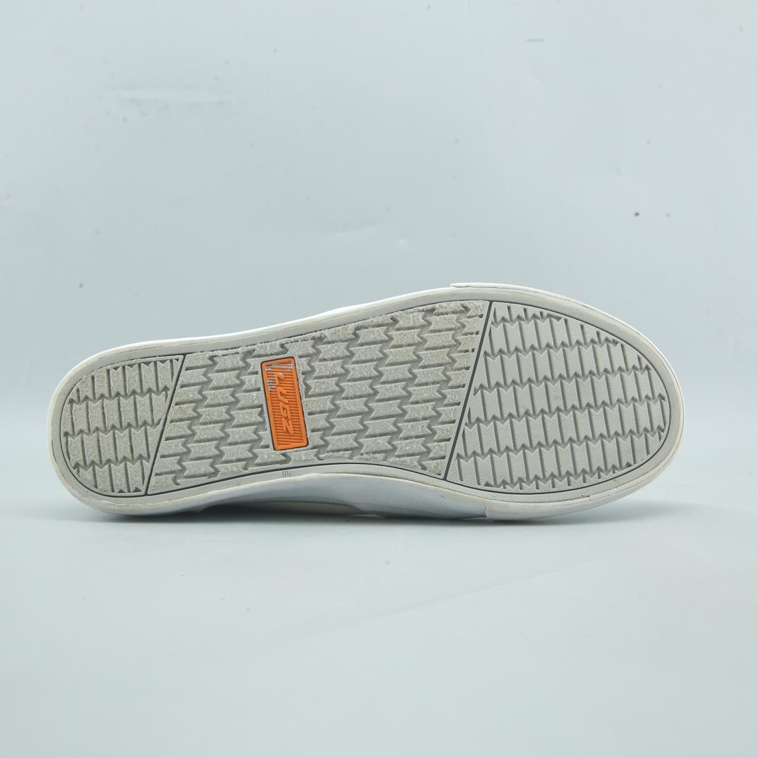 LUGZ .
