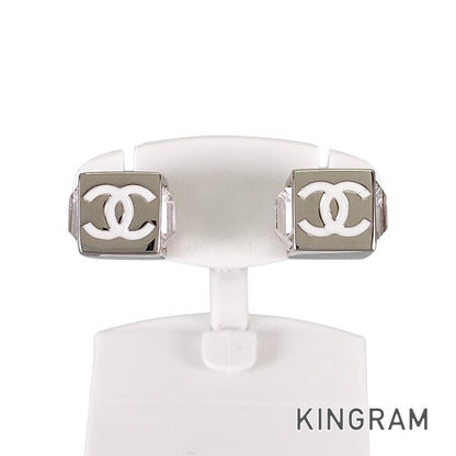CHANEL Earring