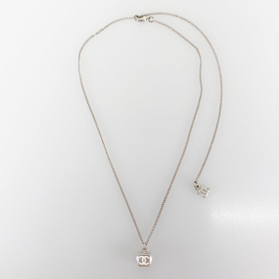 CHANEL Necklace
