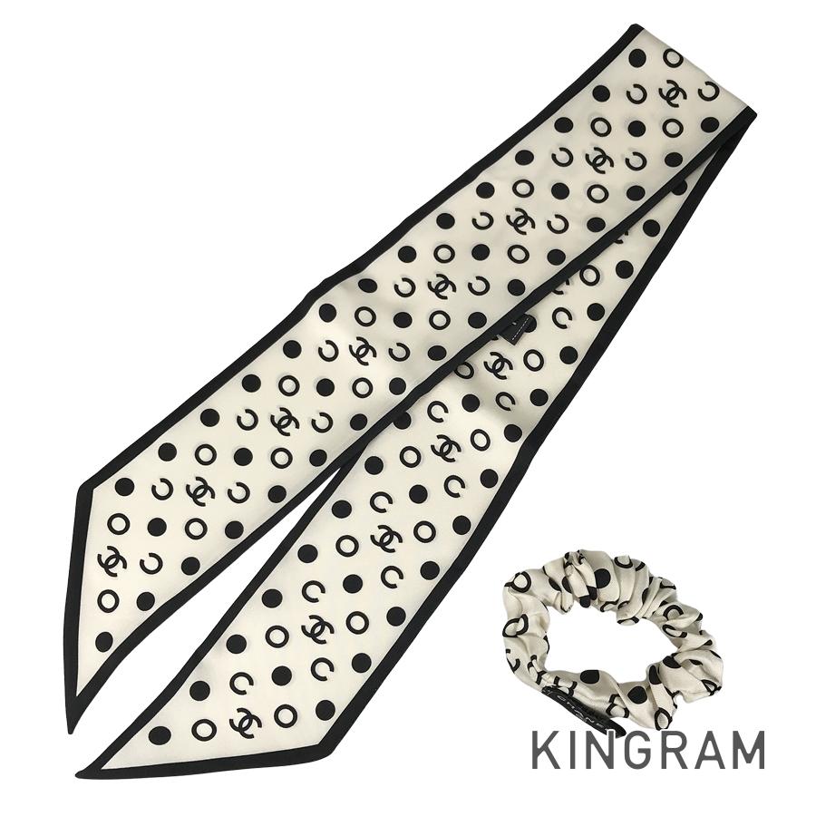 CHANEL Women's Scarf