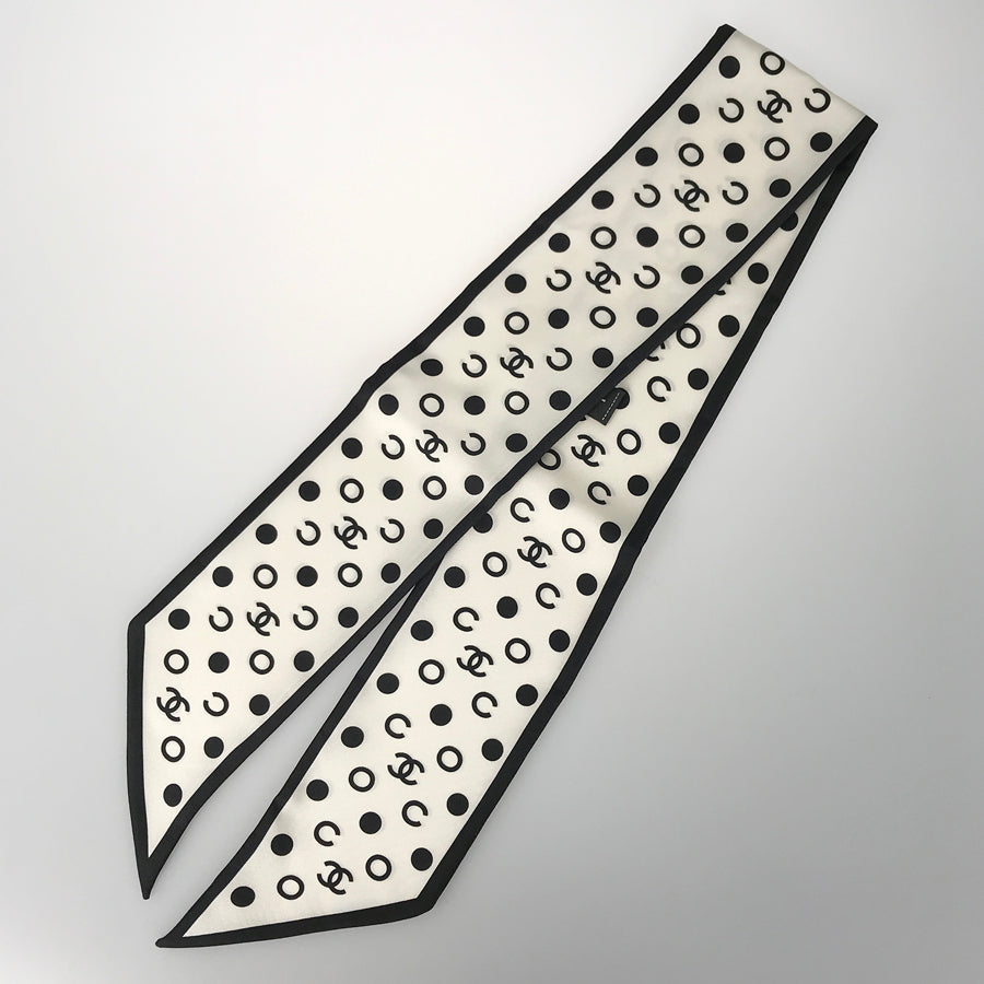 CHANEL Women's Scarf
