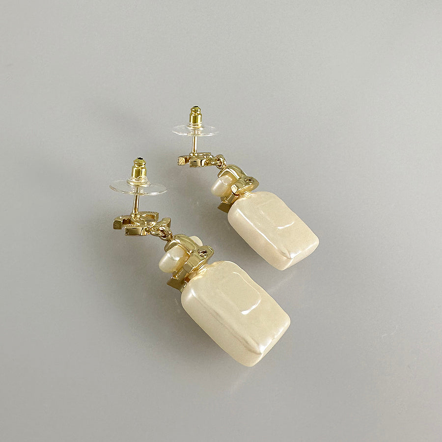 CHANEL Earring