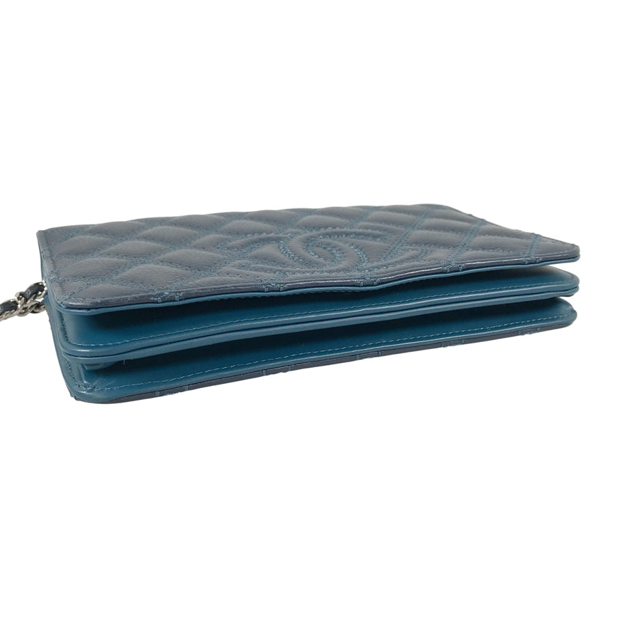CHANEL Matelasse Wallet bag