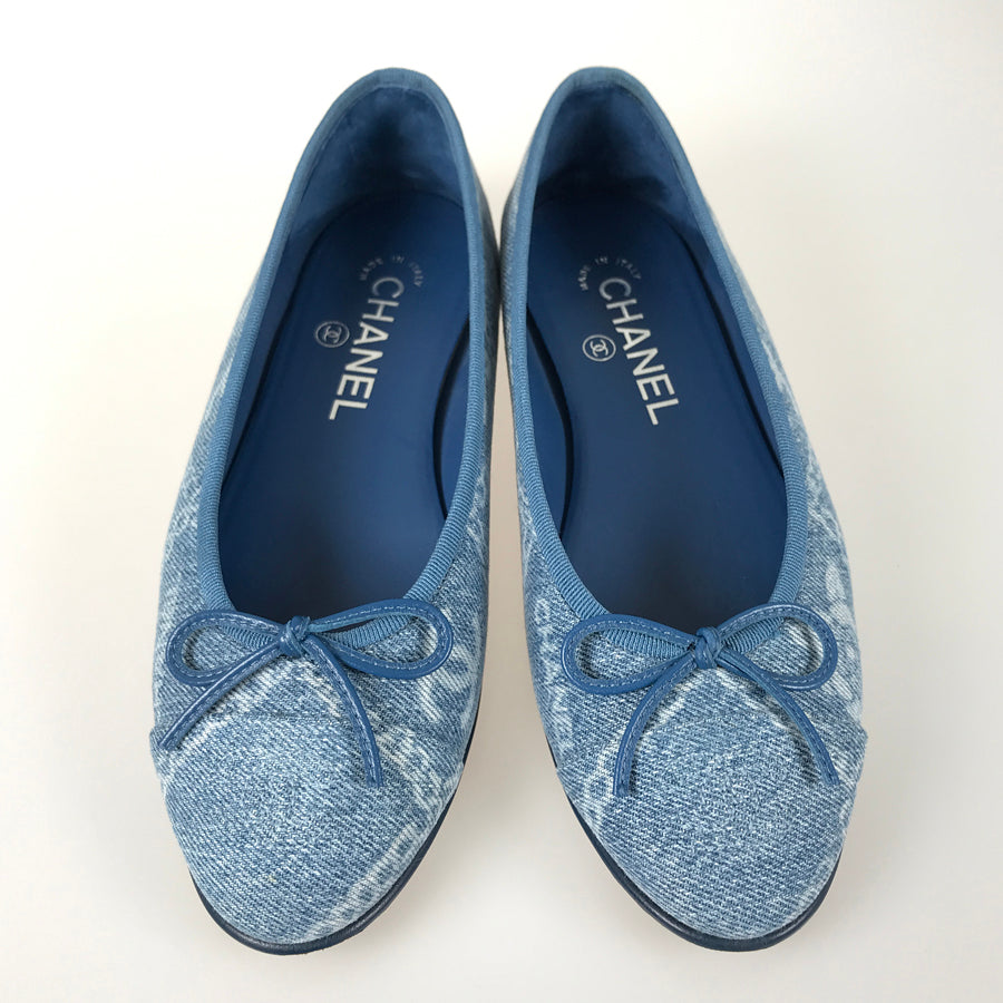 CHANEL Women's Pumps