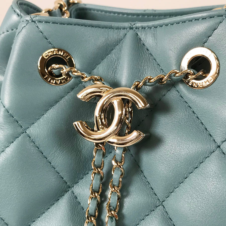 CHANEL Matelasse Shoulder bag