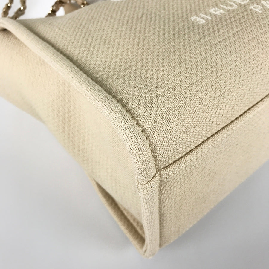 CHANEL Deauville MM Shoulder bag