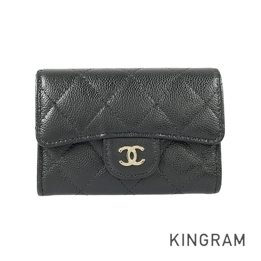 CHANEL Matelasse Bifold wallet