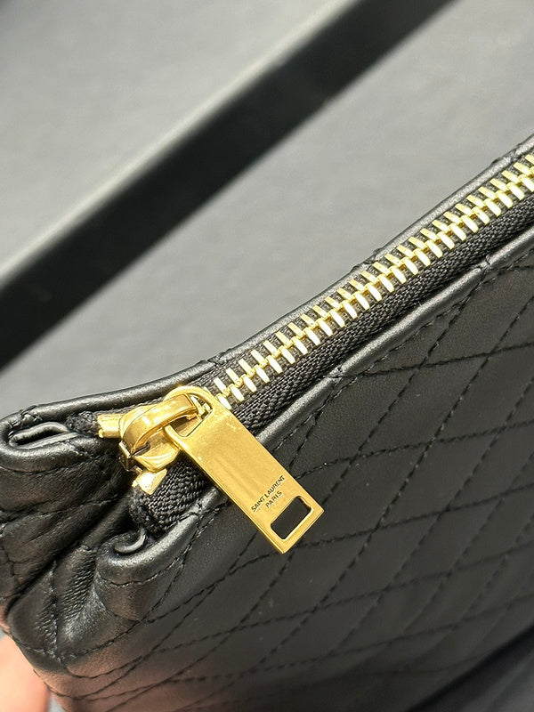 Amelia - YSL Bag - 2517