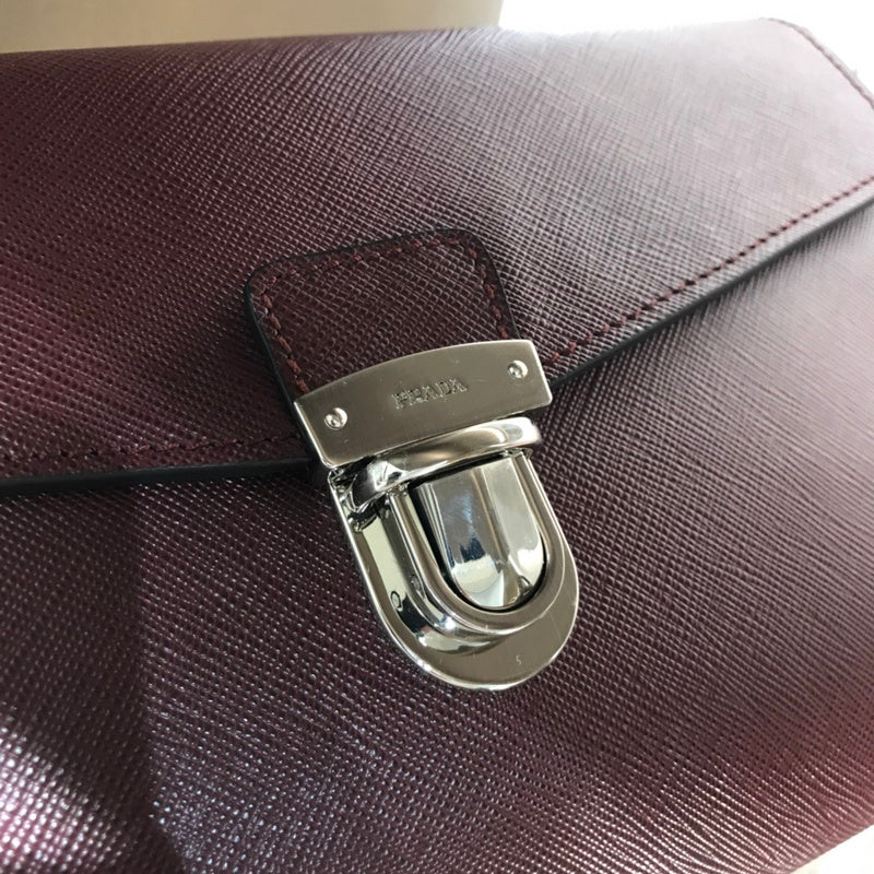 Amelia - PD Wallets - 014