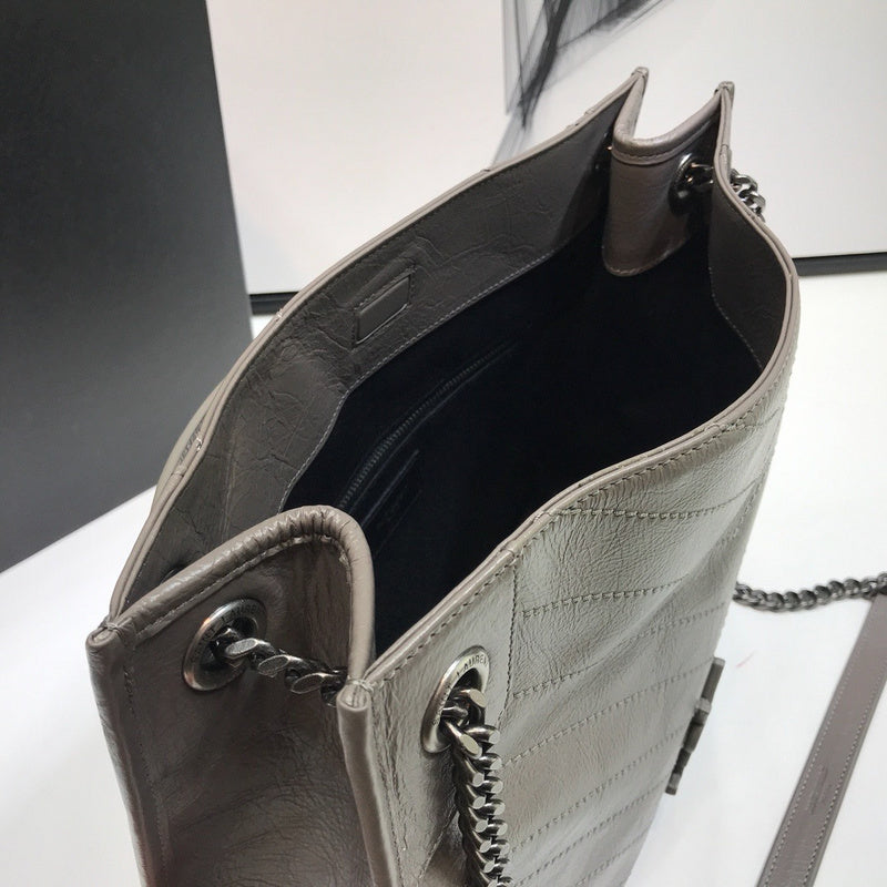 Amelia - YSL Bag - 2340