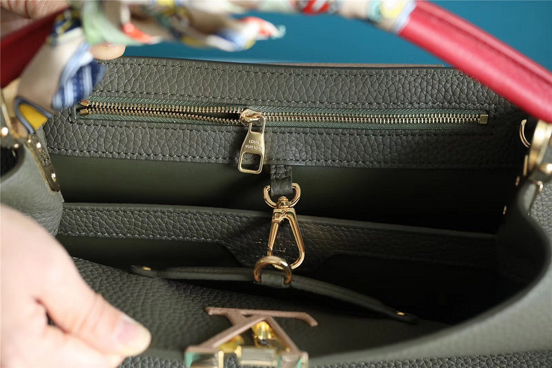 Fan Fashion Lu-Vi bags - 8352