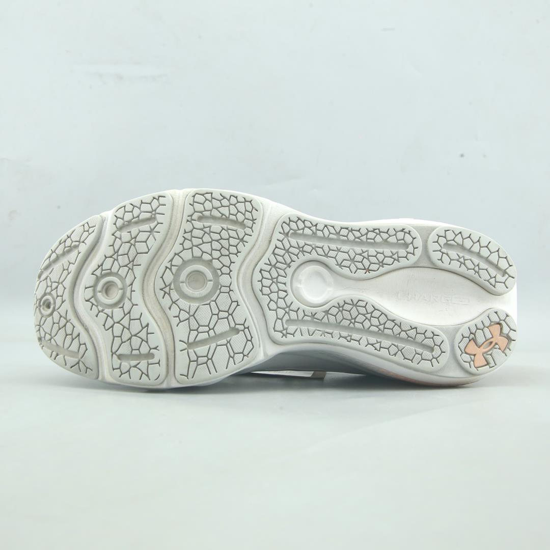 UNDER ARMOUR VANTAGE