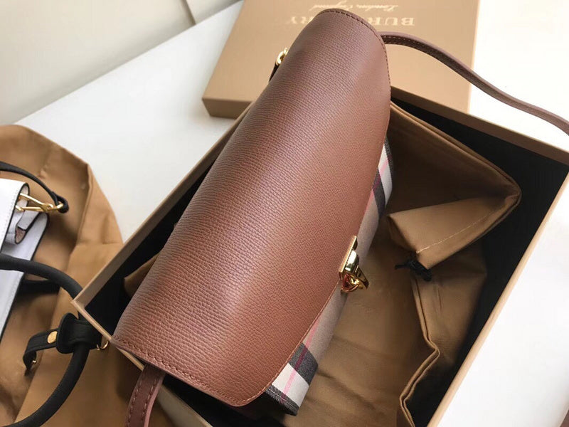 Burberry Bags - Bagsattire   465