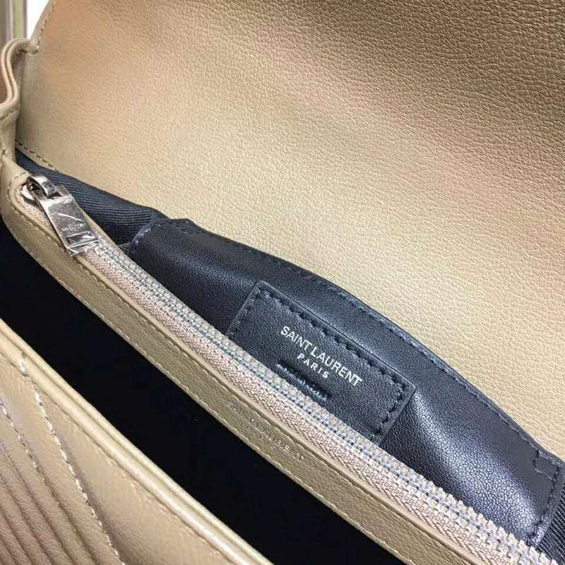 Amelia - YSL Bag - 2662