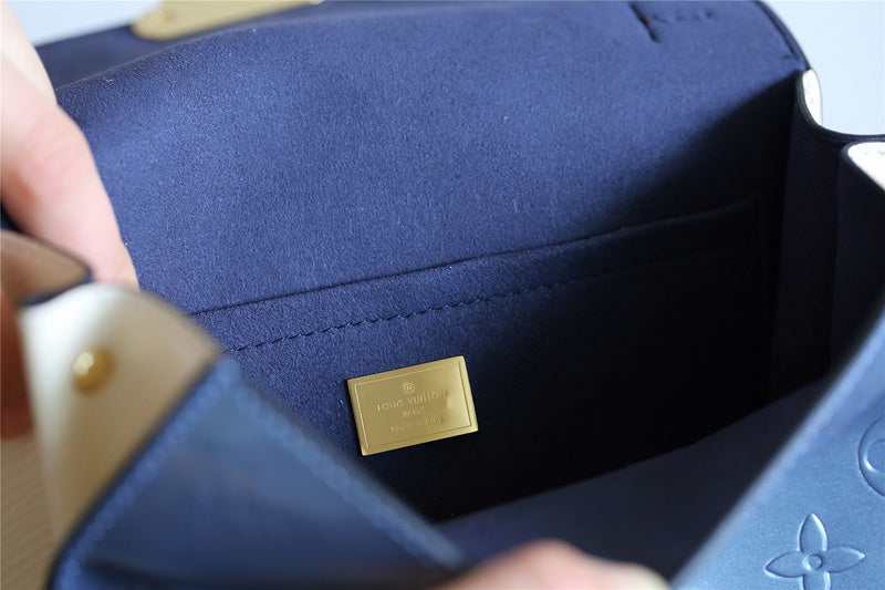 Fan Fashion Lu-Vi bags - 8050