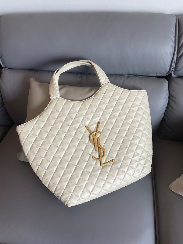 Amelia - YSL Bag - 3718