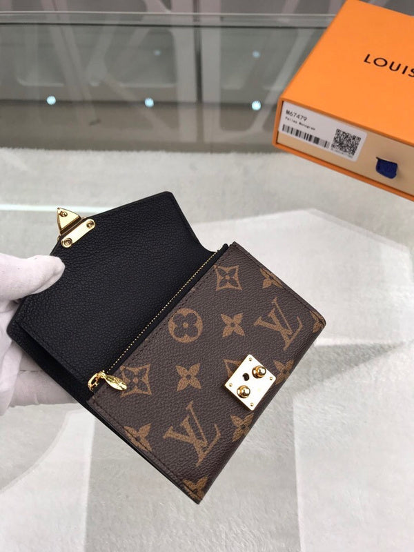 Fan Fashion Lu-Vi bags - 9123
