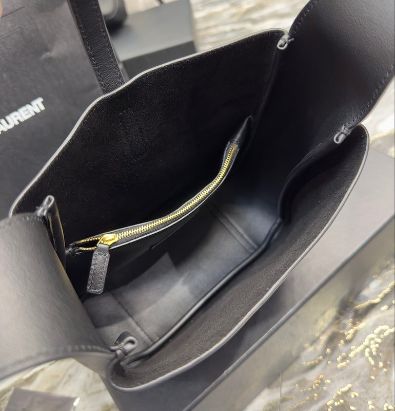 Amelia - YSL Bag - 3969