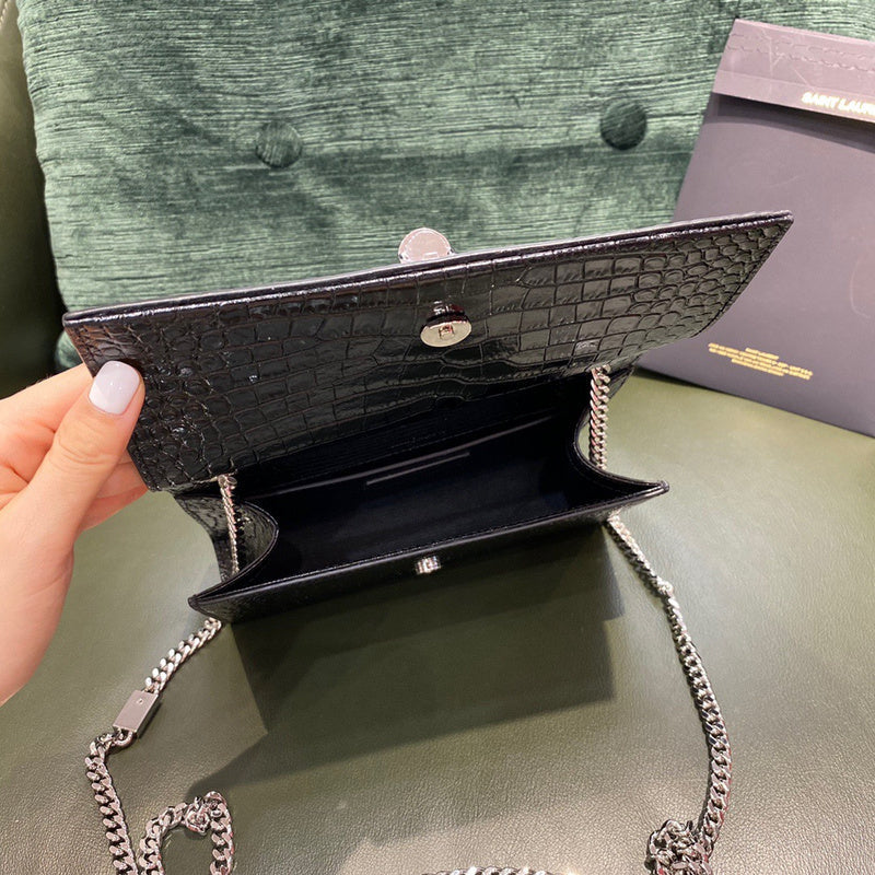 Amelia - YSL Bag - 3784