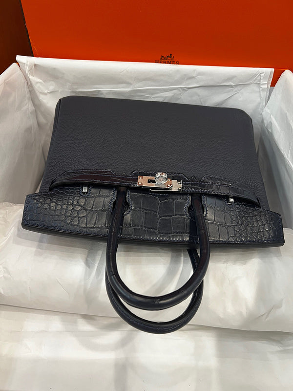 Amelia - HMS Bags - 1601