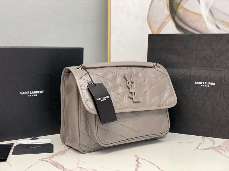 Amelia - YSL Bag - 2242