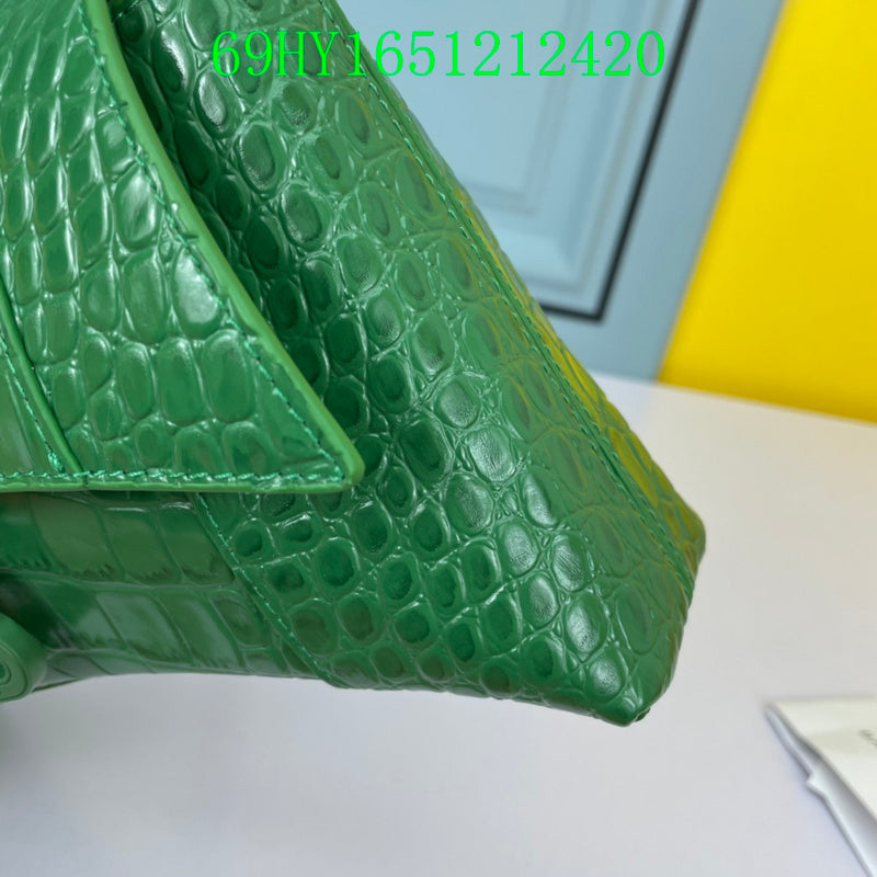 Amelia - BGA Bags - 1957