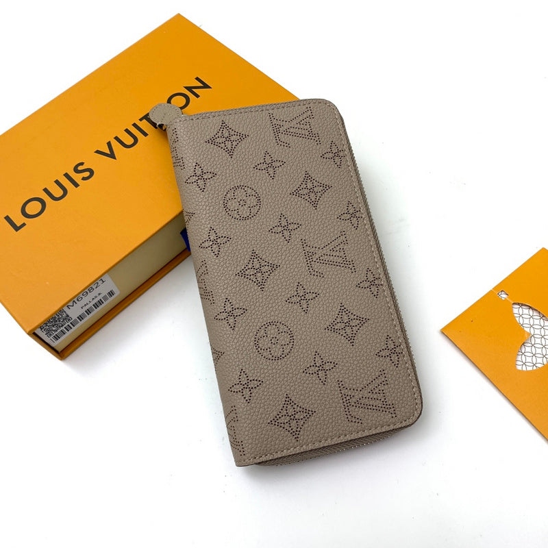 Amelia- LOV  Luxury  Wallets - 525