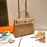 Amelia - HMS Bags - 1703