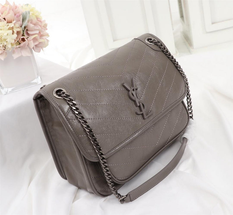 Amelia - YSL Bag - 2642