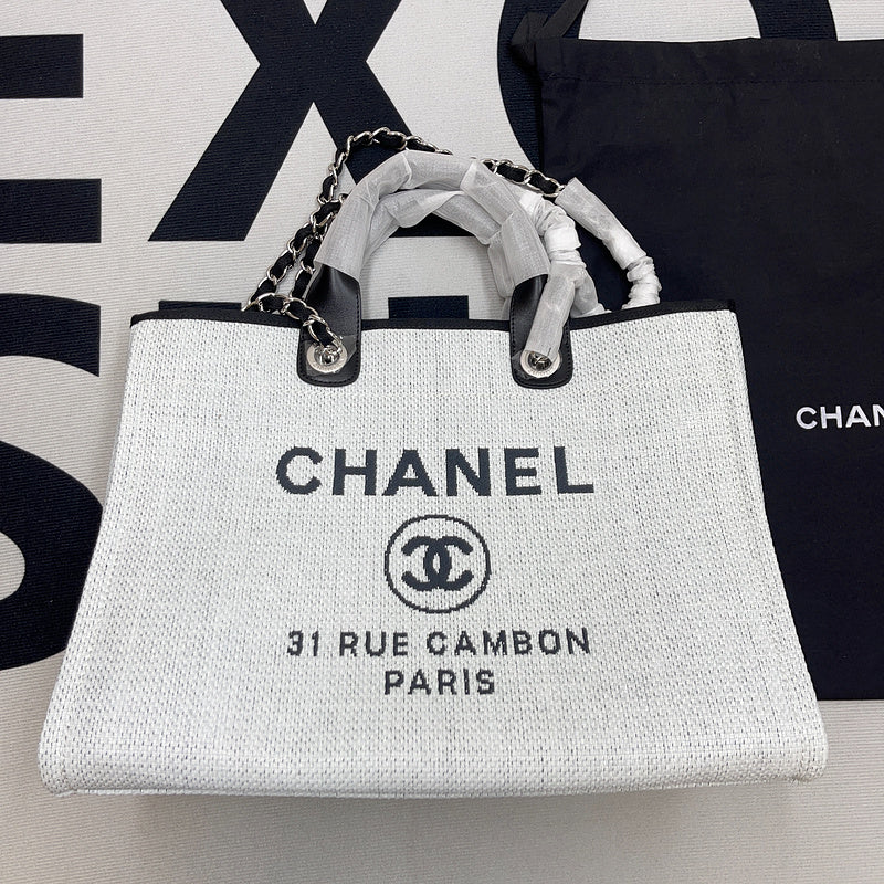Wellow Bags - Chanel - Bags  - 157
