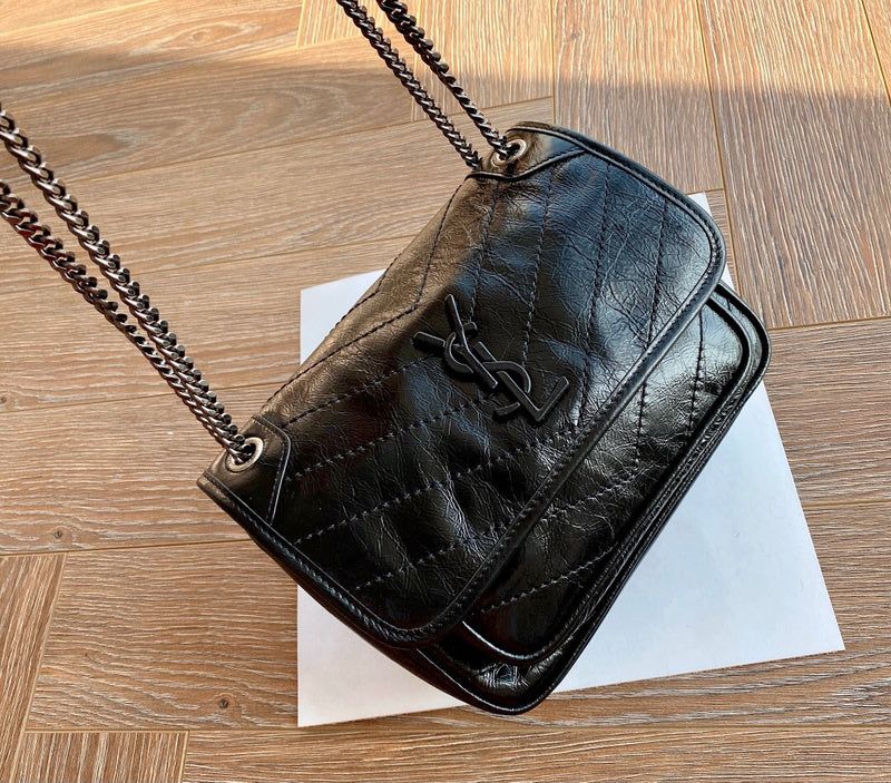 Amelia - YSL Bag - 3702