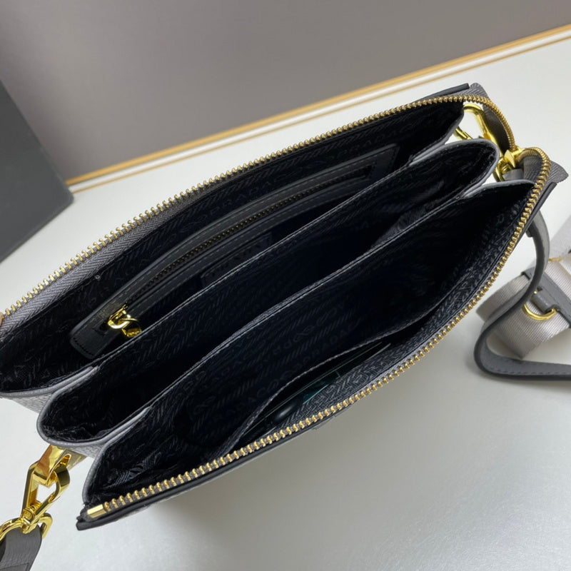 Barnes-Bags - Prada Bags - 870
