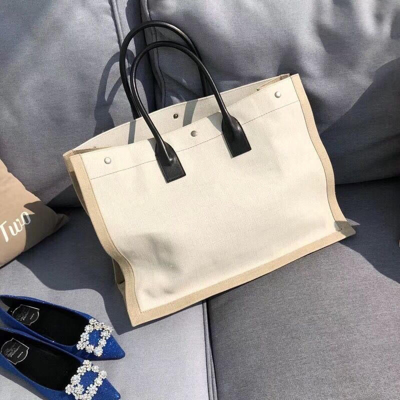 Amelia - YSL Bag - 2562