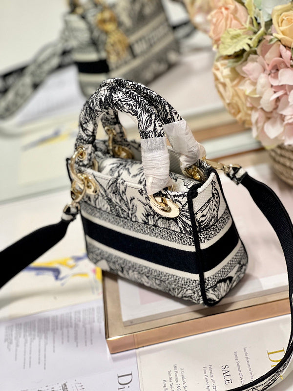 Amelia-LAON - DOR Bags - 078